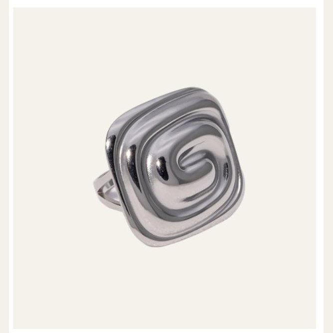 Anillo Cof de espiral cuadrada plateada